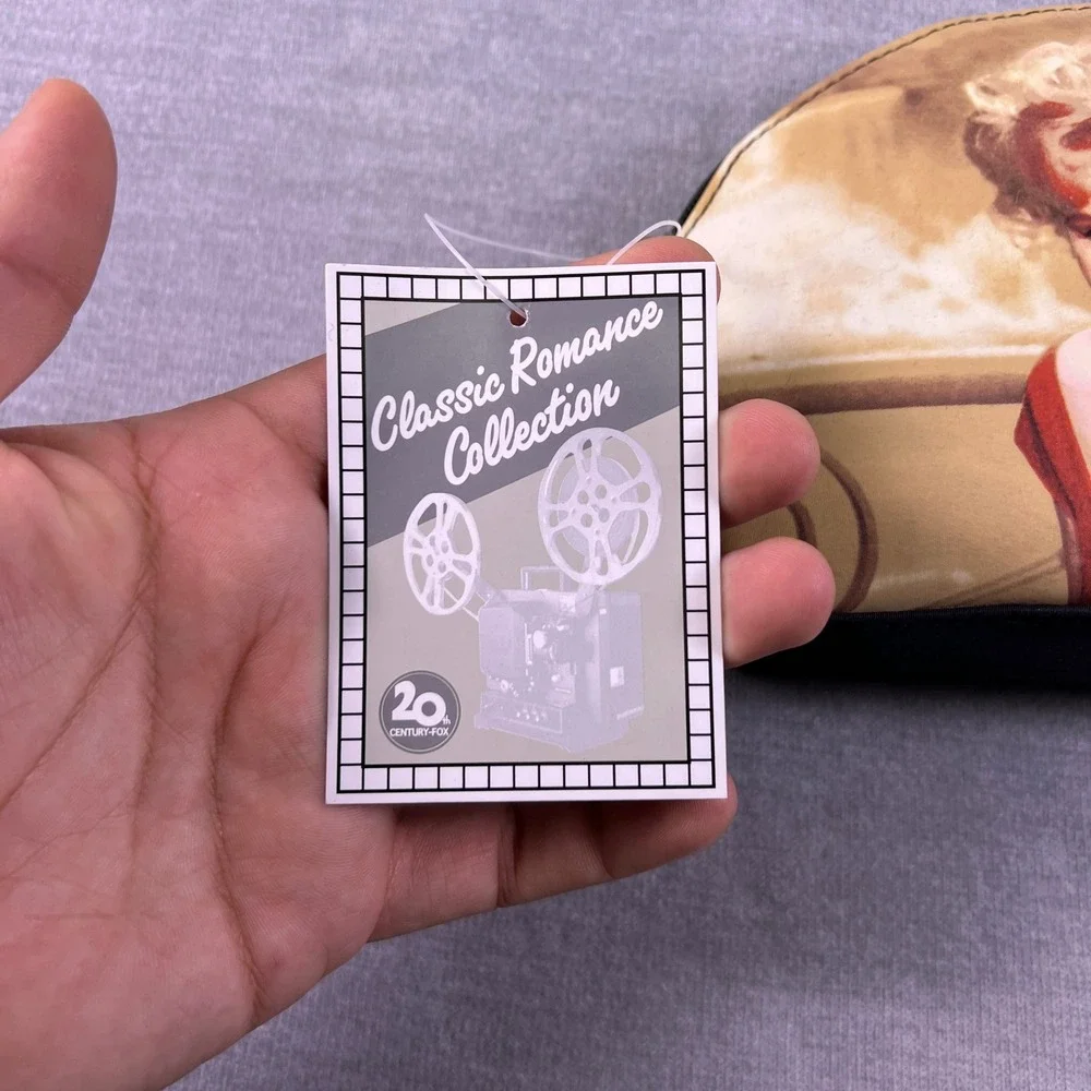 20th Century Fox Marilyn Monroe Classic Romance Cosmetic Pouch Women OS Black